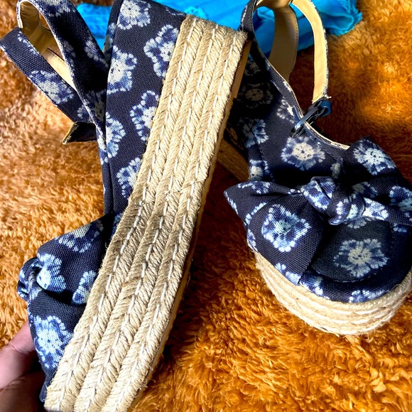 Michael Kors wedge - Picture 2 of 6